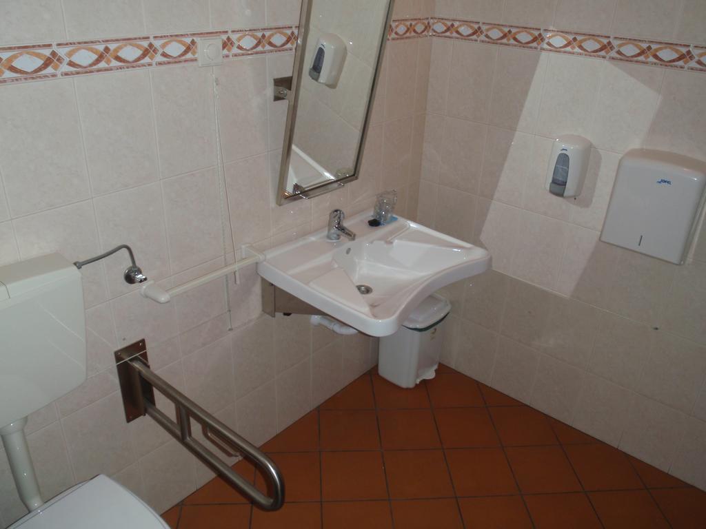 אוריקי Hotel Romba מראה חיצוני תמונה