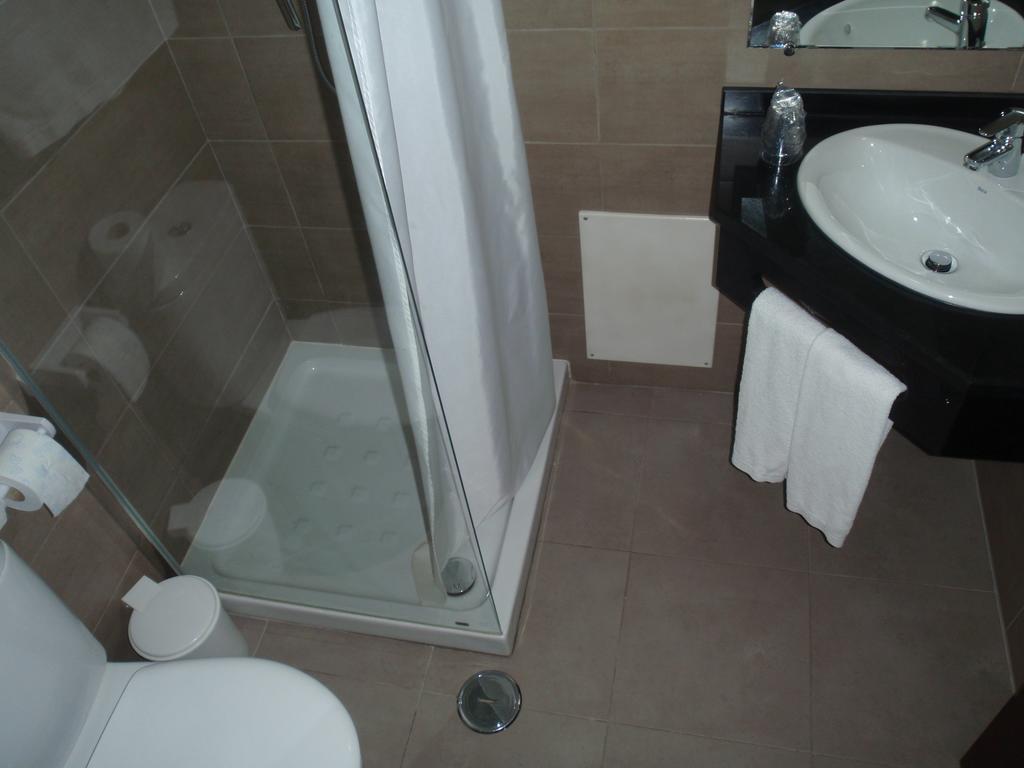 אוריקי Hotel Romba מראה חיצוני תמונה