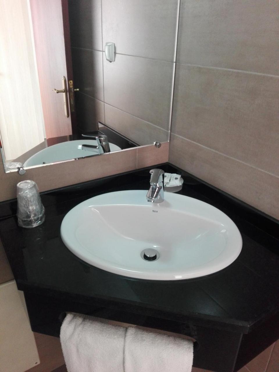 אוריקי Hotel Romba מראה חיצוני תמונה