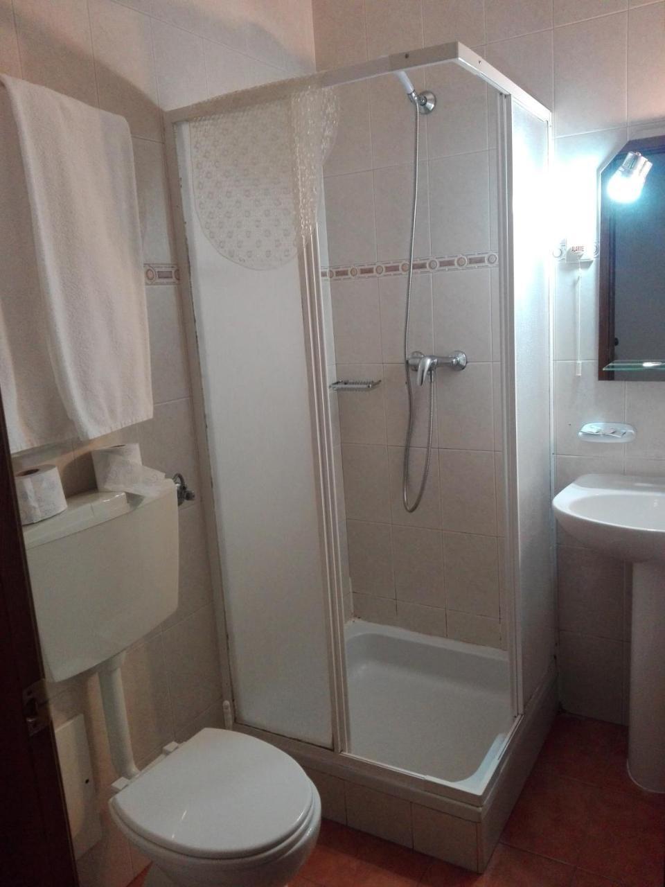 אוריקי Hotel Romba מראה חיצוני תמונה